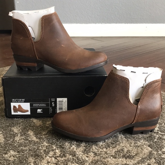 Sorel Lolla Cut Out Bootie - Picture 4 of 7